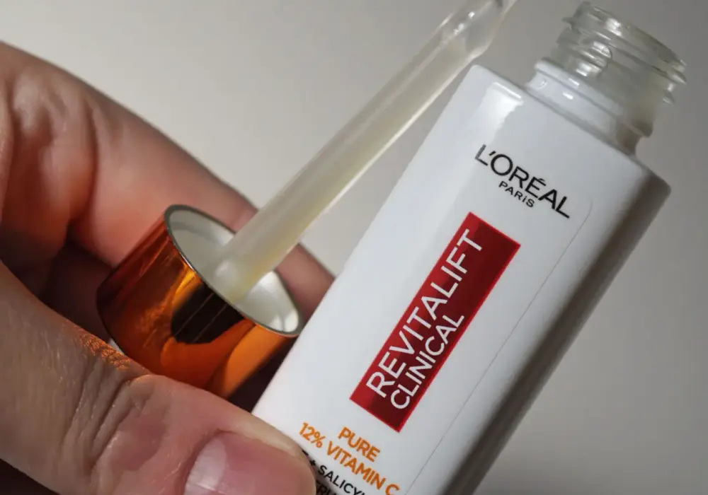 Jak stosować serum L'Oreal Revitalift? 5 kluczowych zasad